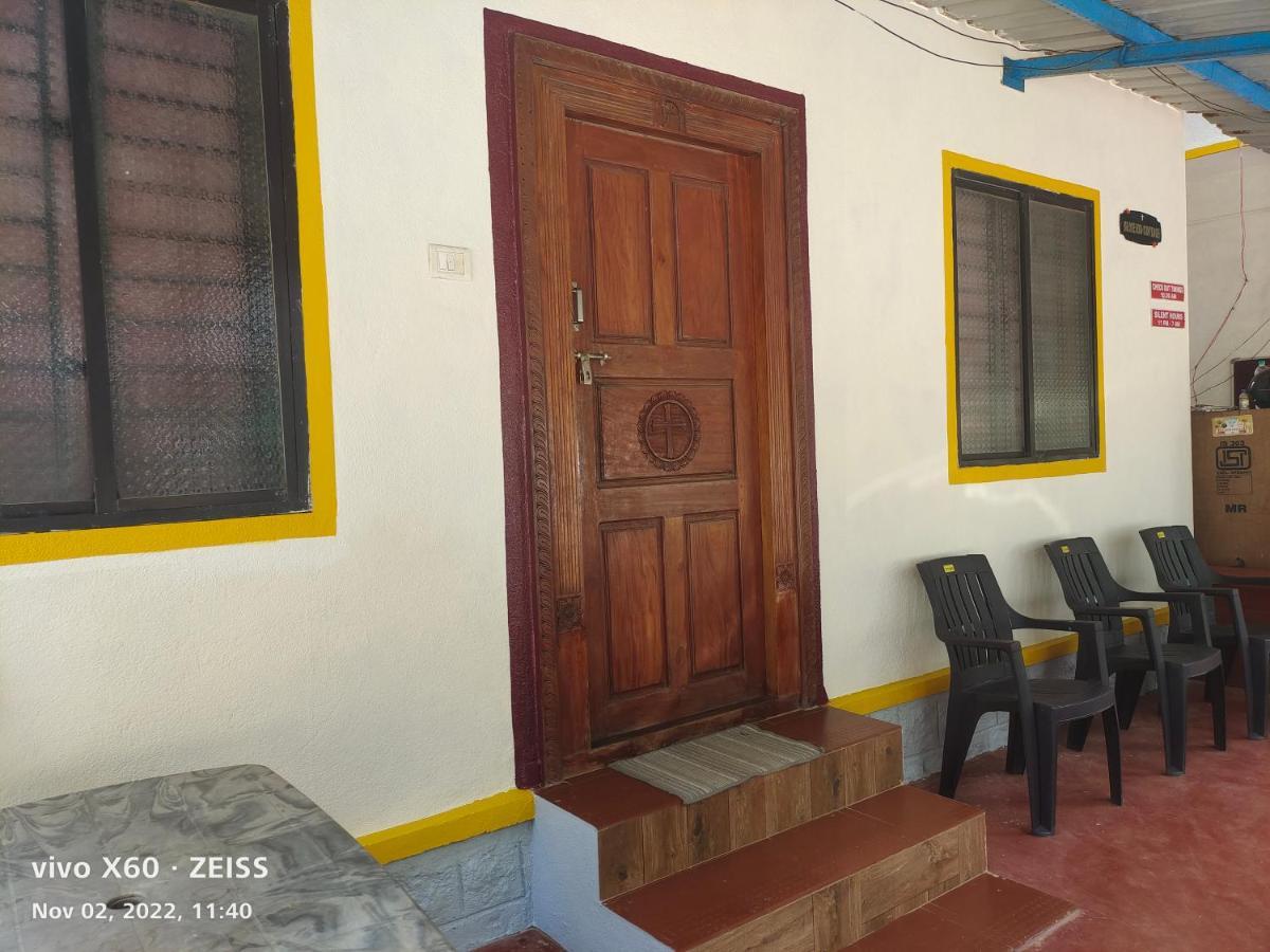 His Grace Sea View Cottages - Private Beach At Malpe Udupi Extérieur photo